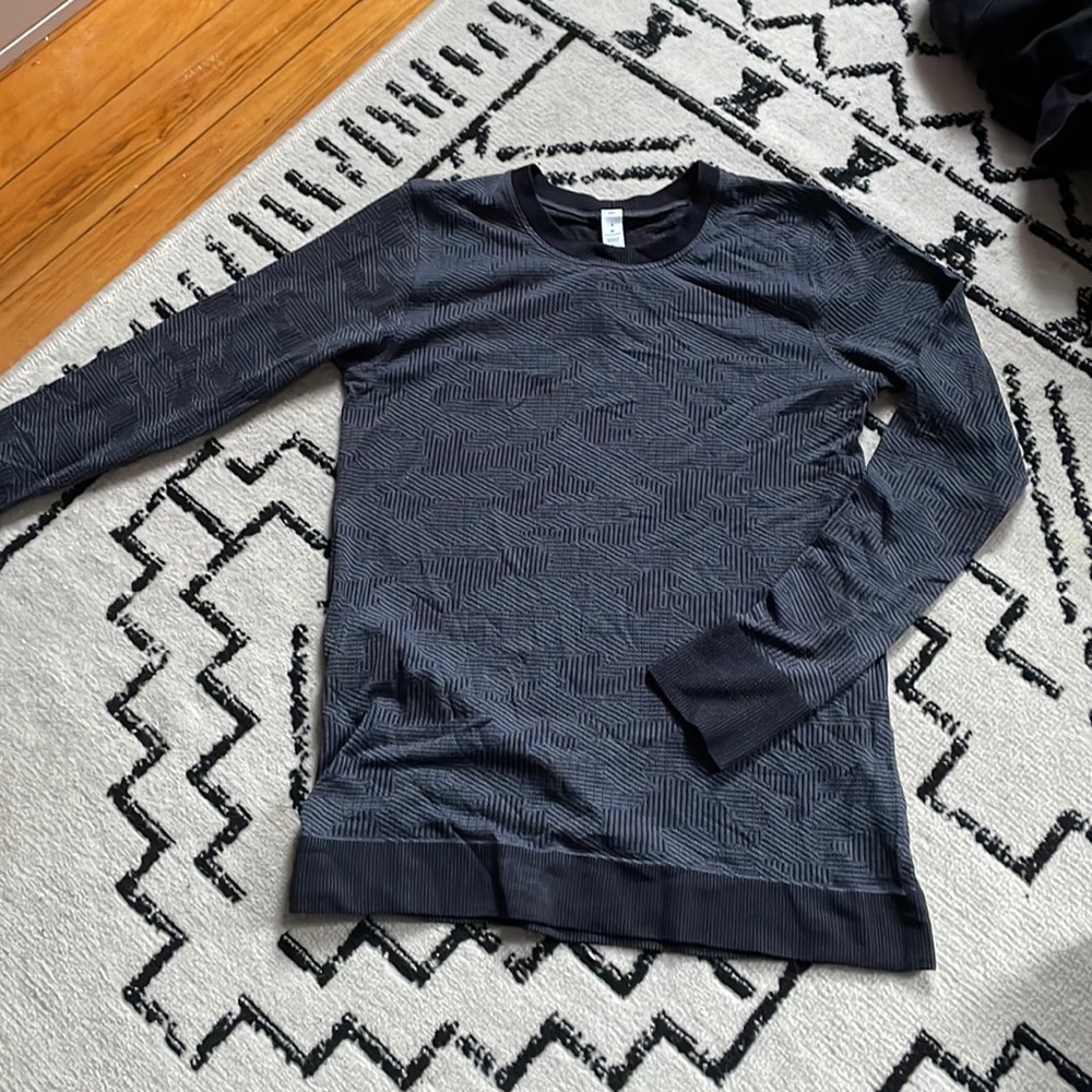 Lululemon swiftly tech